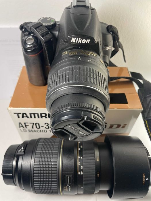 Aparat foto+obiectiv Nikon DSLR VRDX D5000 Nikor AF5 18-55mm+accesorii