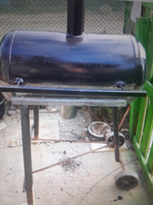 Grătar barbeque afumatoare profesionale
