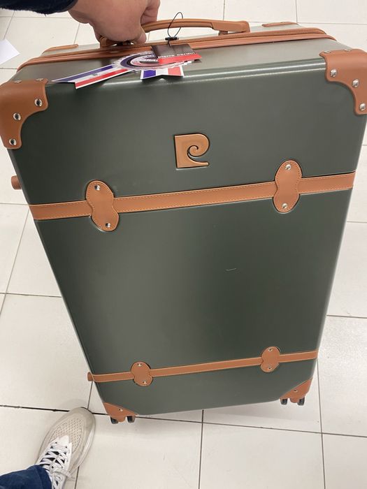 Куфар Pierre Cardin