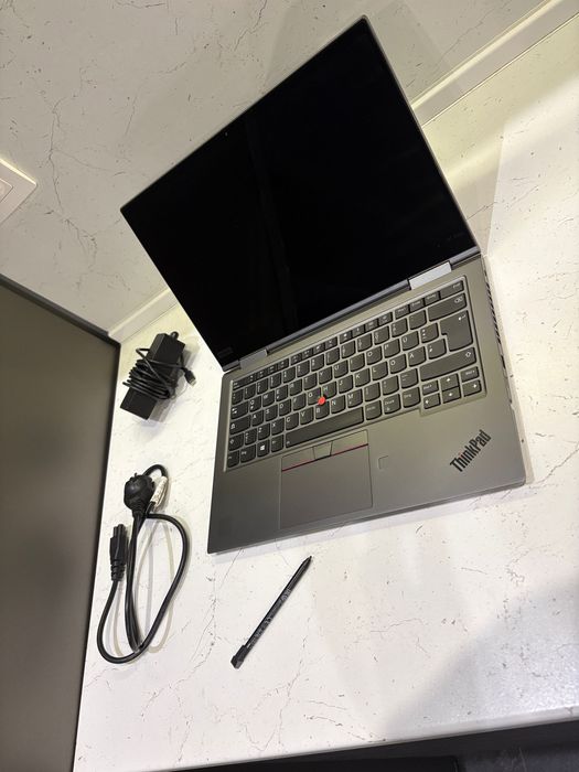 Lenovo ThinkPad X1 Yoga 4 16 GB ram