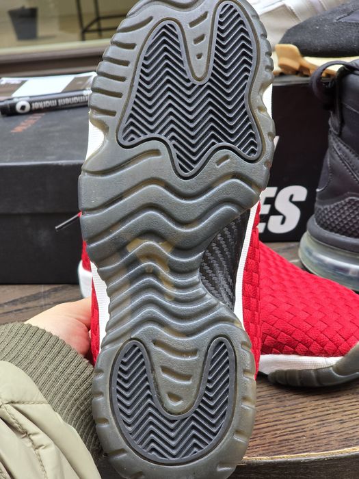 Adidasi Jordan noi 38.5