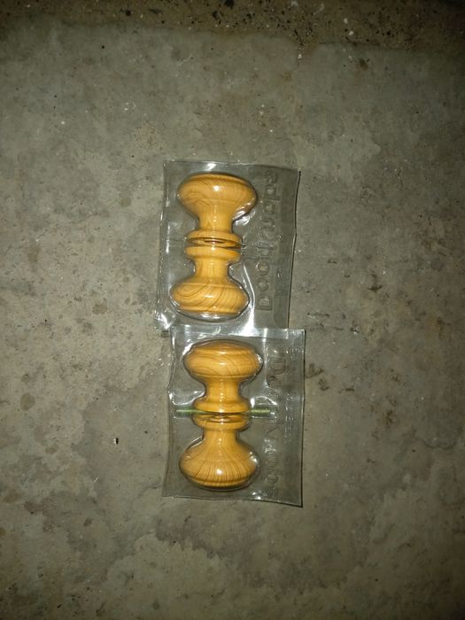 Дверные ручки новые