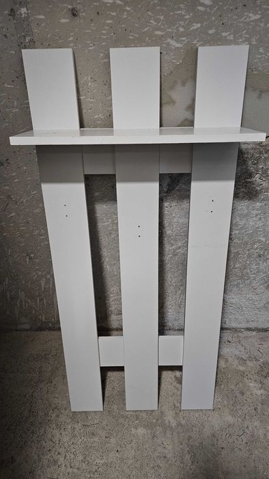 Закачалка за стена