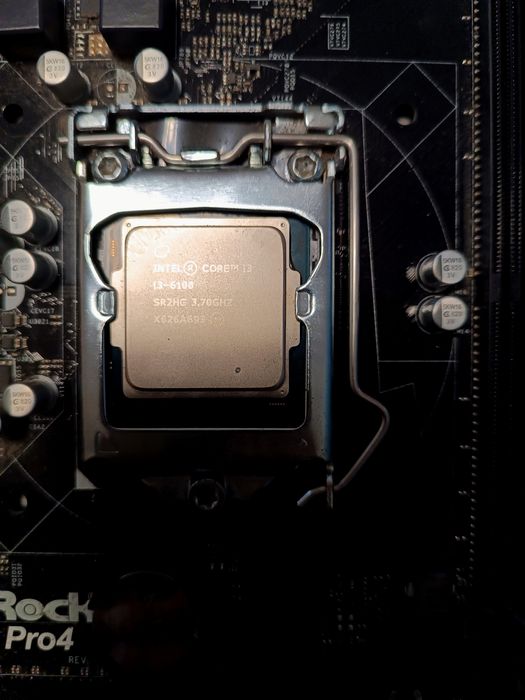 Kit ASRock H170M Pro4 + Intel I3 6100