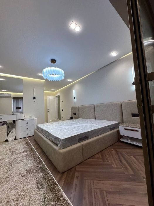 Продаётся 5 комнатная квартира ремонт Лопатина/Ю.Раджаби