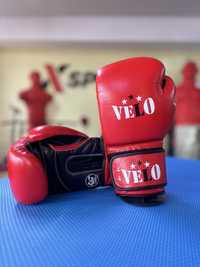 Перчатки и шлемы для бокс