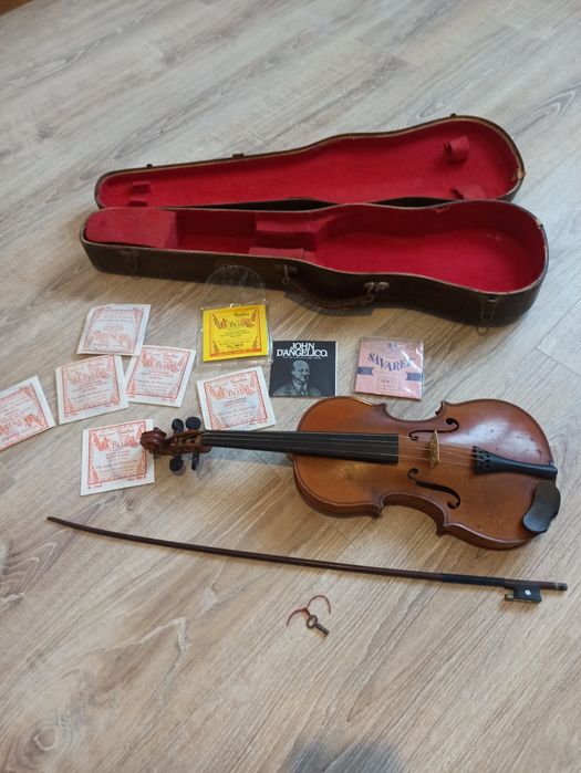 Vioară Stradivarius an fabricație 1721