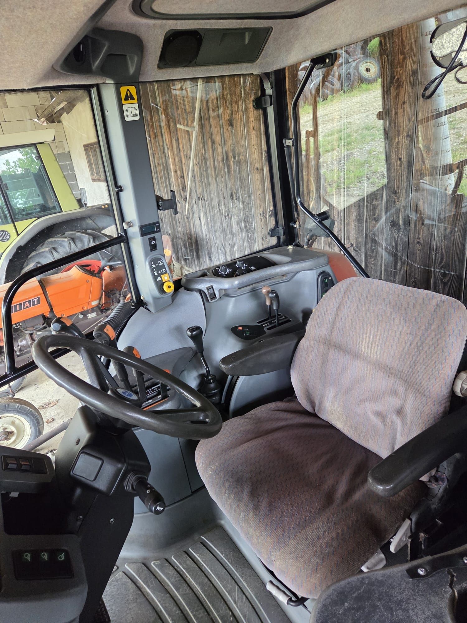 New Holland Ts 110