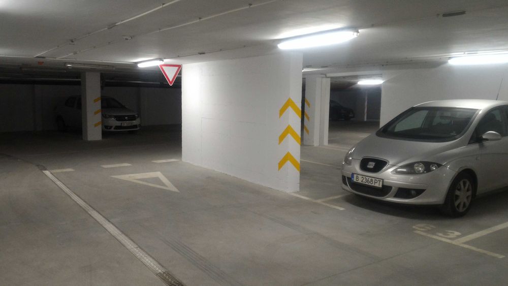 Подземно паркомясто в жилищен комплекс - ул. 8-ми март №2, Варна