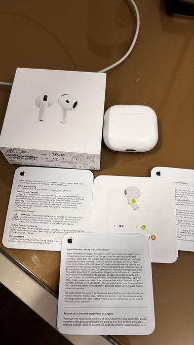 Airpods 4 наушник