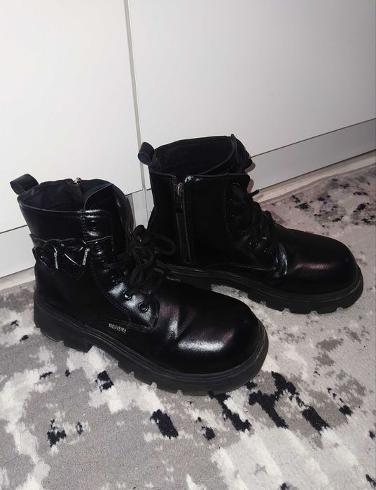 Сапоги на девочку размер 35