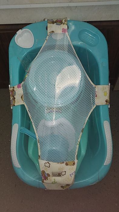 Ванночки  для  новорожденных