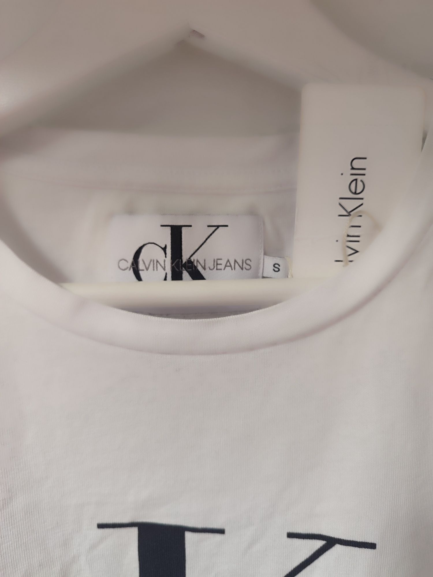 Calvin Klein -Нова с етикет/SALE
