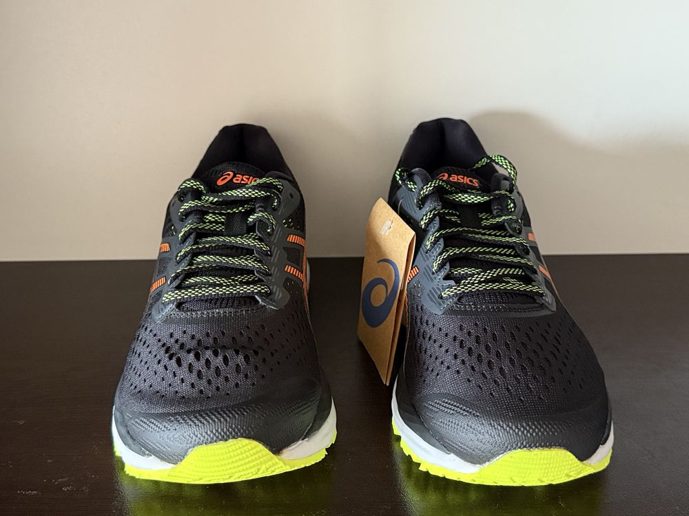 Asics Gel-Stratus 40номер 25см Стелка Нови с Кутия