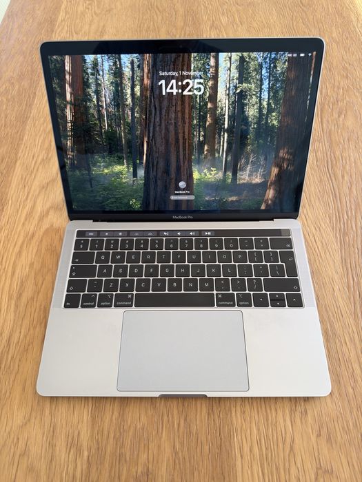 MacBook Pro 13-inch 2018, 2,3GHz, 16GB RAM, 256GB A1989