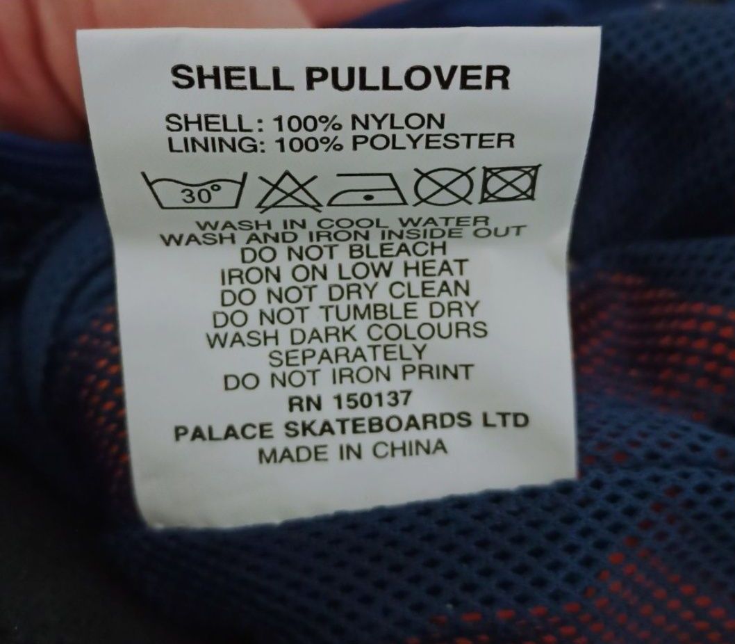Palace skateboards shell pullover