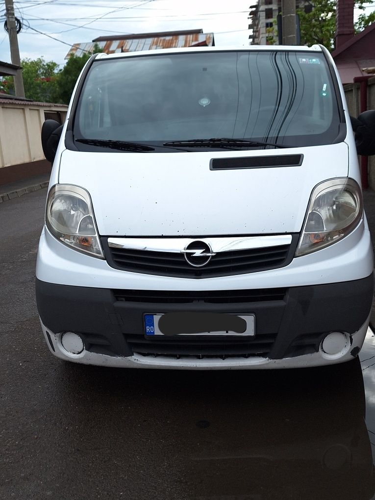 Opel vivaro mixt 5+1 locuri 2.0 Diesel