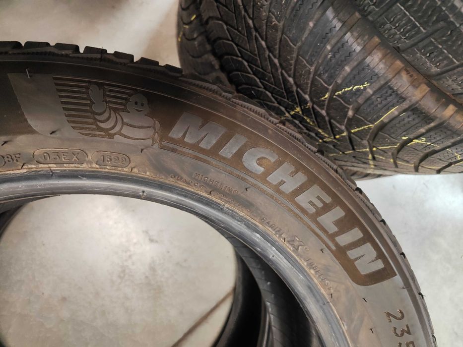 2бр.зимни гуми 235/55/19 Michelin