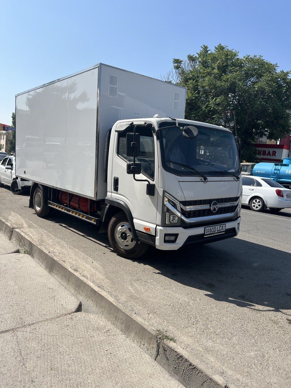 Kama (isuzu) yengi 2023 yuk moshina