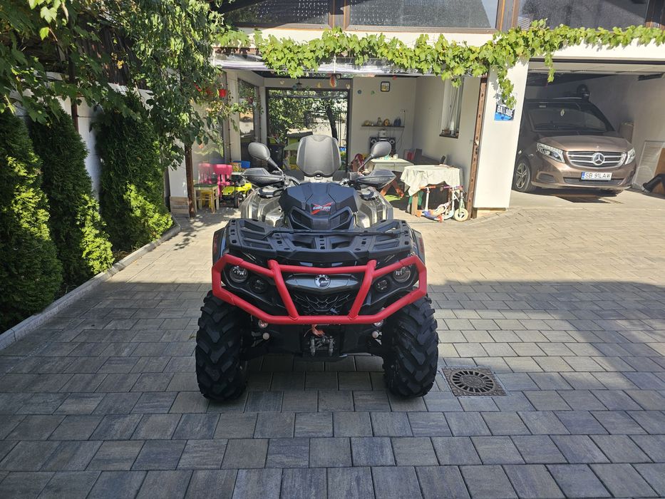 Can-Am Outlander 1000