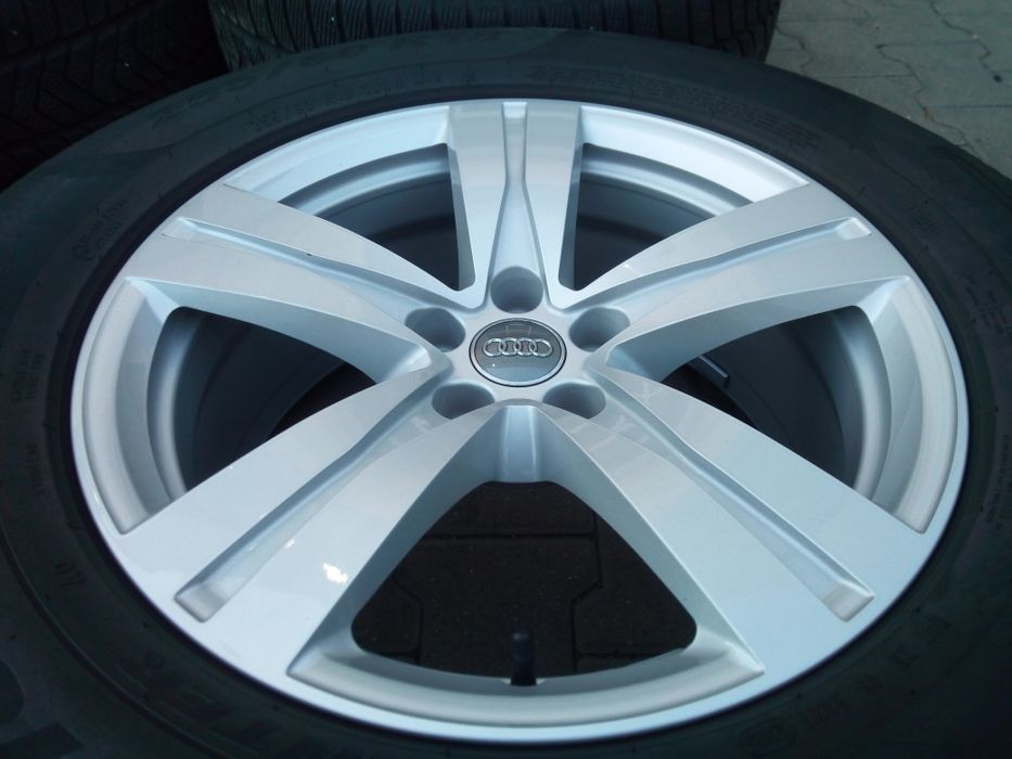 Jante originale Audi Q7(4M) 18" anvelope  iarnă Pirelli