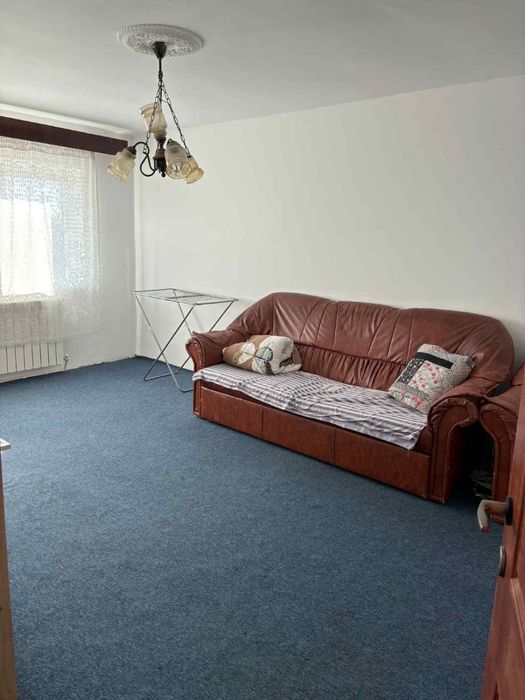 Inchiriez apartament 2 camere Ianca