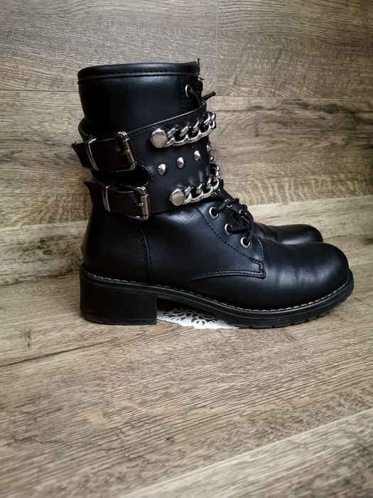 Ботуши от еко кожа 37 номер