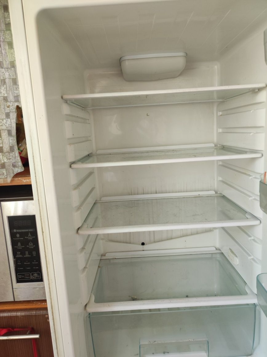 Продаем холодильник на разбор