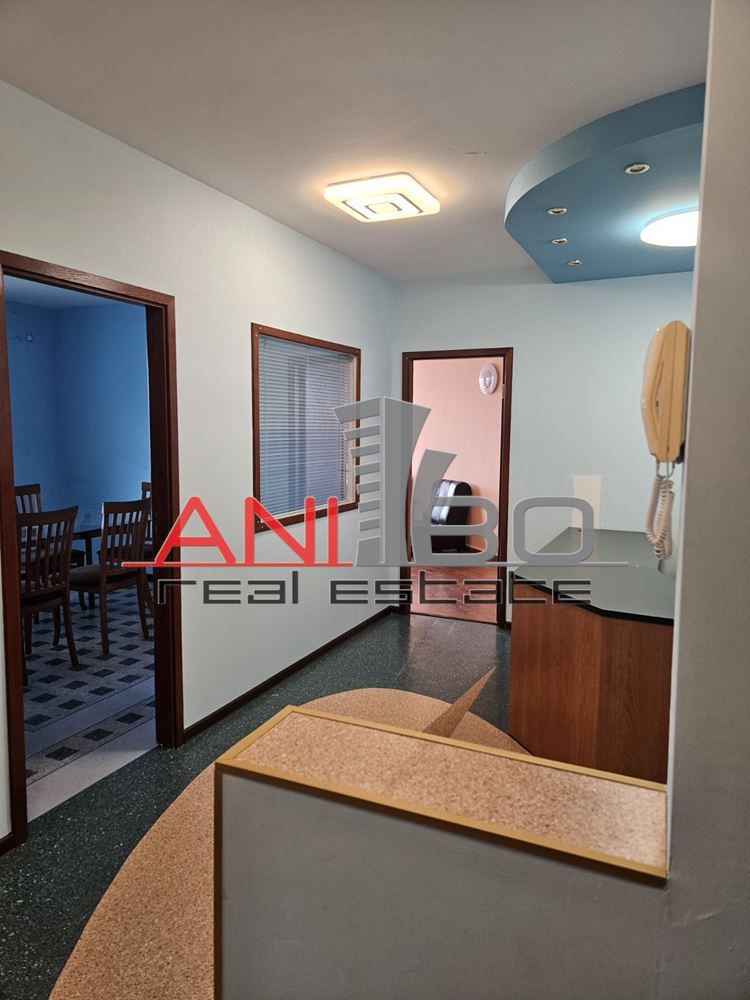 Продава се Офис в Варна, Гръцка махала - 117 кв.м за 2736 €/кв.м - Снимка #4