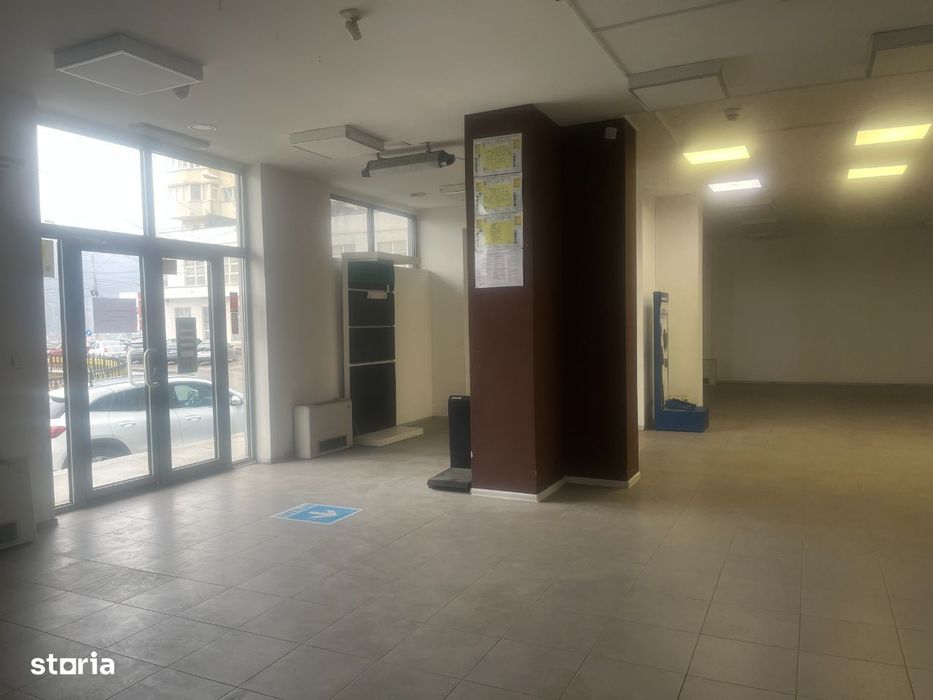 Reducere 10 %! Proprietar, vand spatiu comercial Piatra Neamt, 840mp