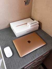MacBook Air m1 13inc 8/256 gb идеальное состояние91% циклов заряда 165