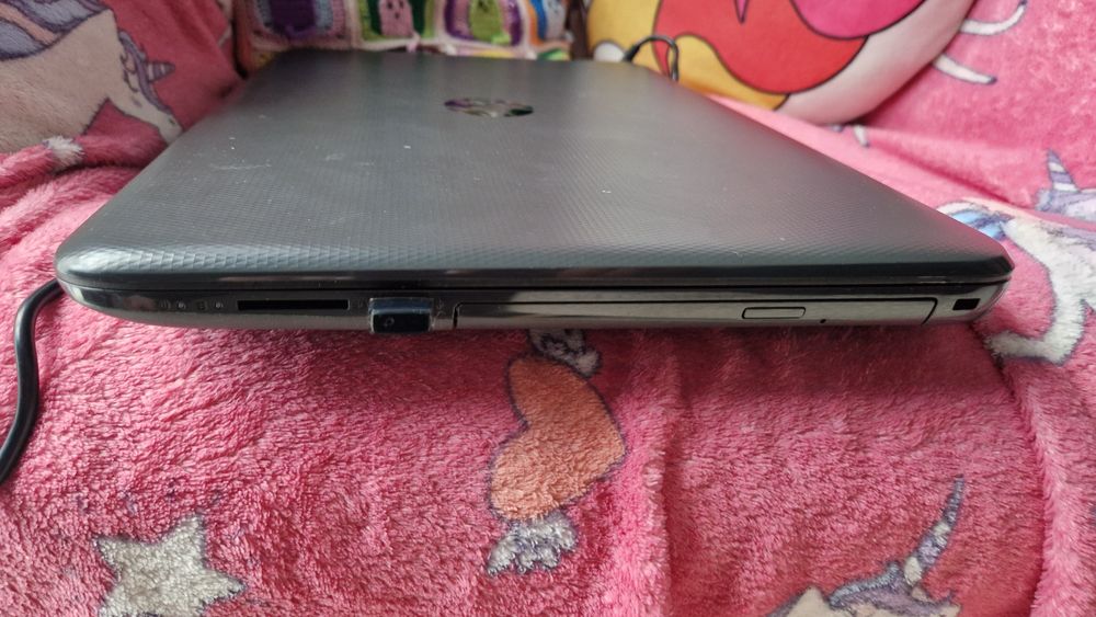 Laptop HP 250 G4 i3