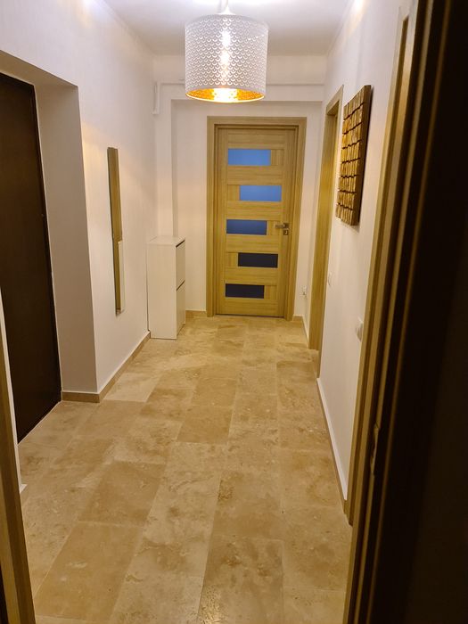 Apartament 2 camere decomandat .