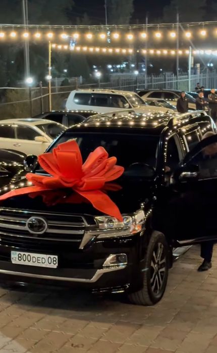 Подарочный бантик на авто/бант на машину