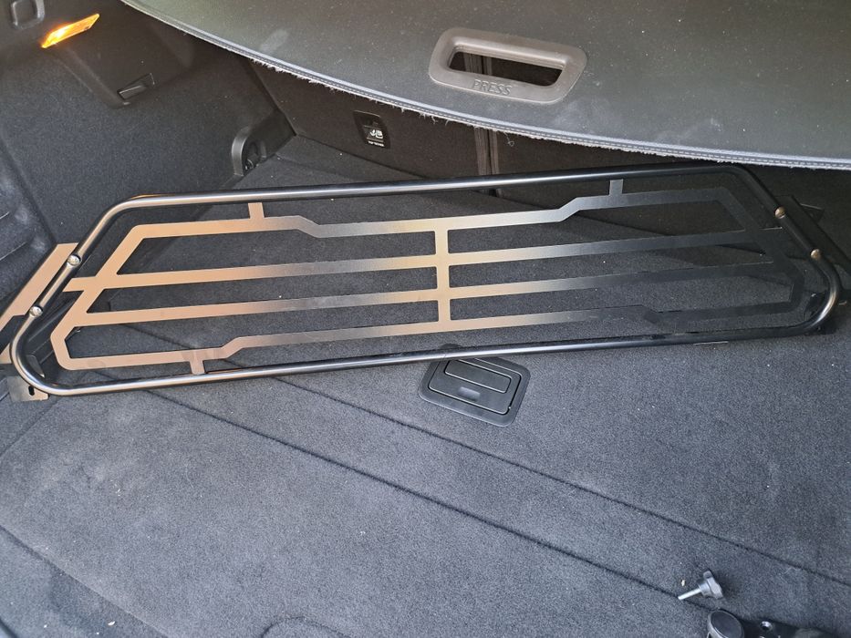 Vând grilaj(suport)portbagaj