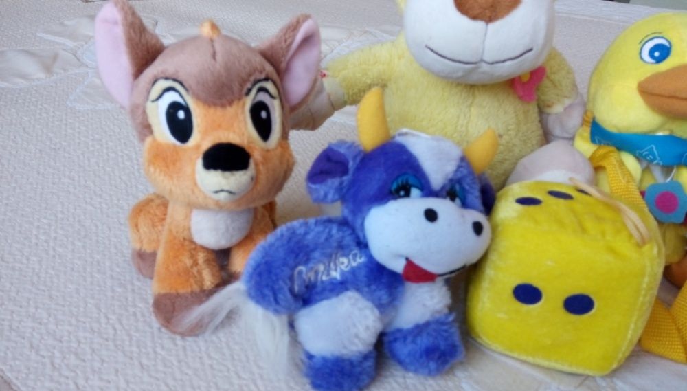 Плюшени играчки - жирафи - мече - еленче - милка крави и др 16бр.