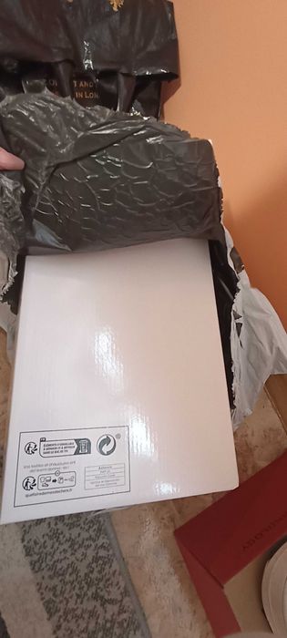 Обувки с висок ток