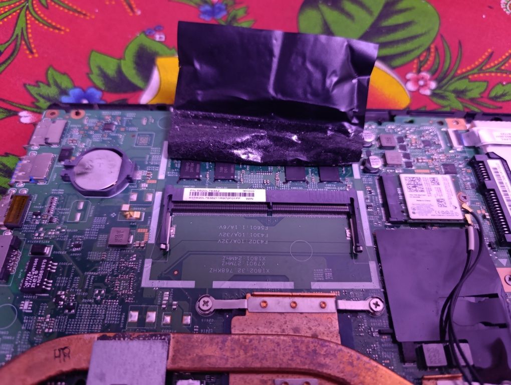 Продам ноутбук  core i5-6200U.