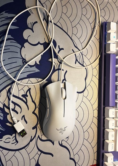 Razer DeathAdder Essential (белый)