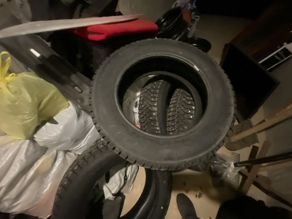 Продам зимний резина новый