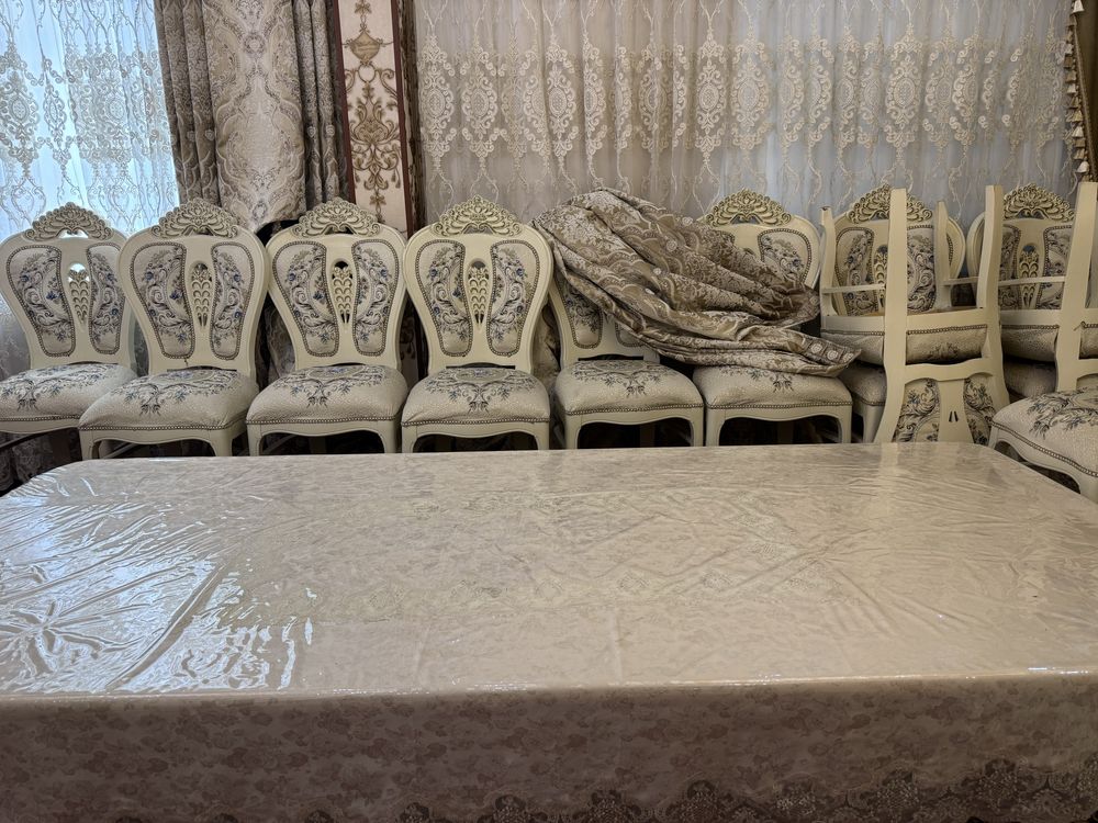 Стол стул сотилади