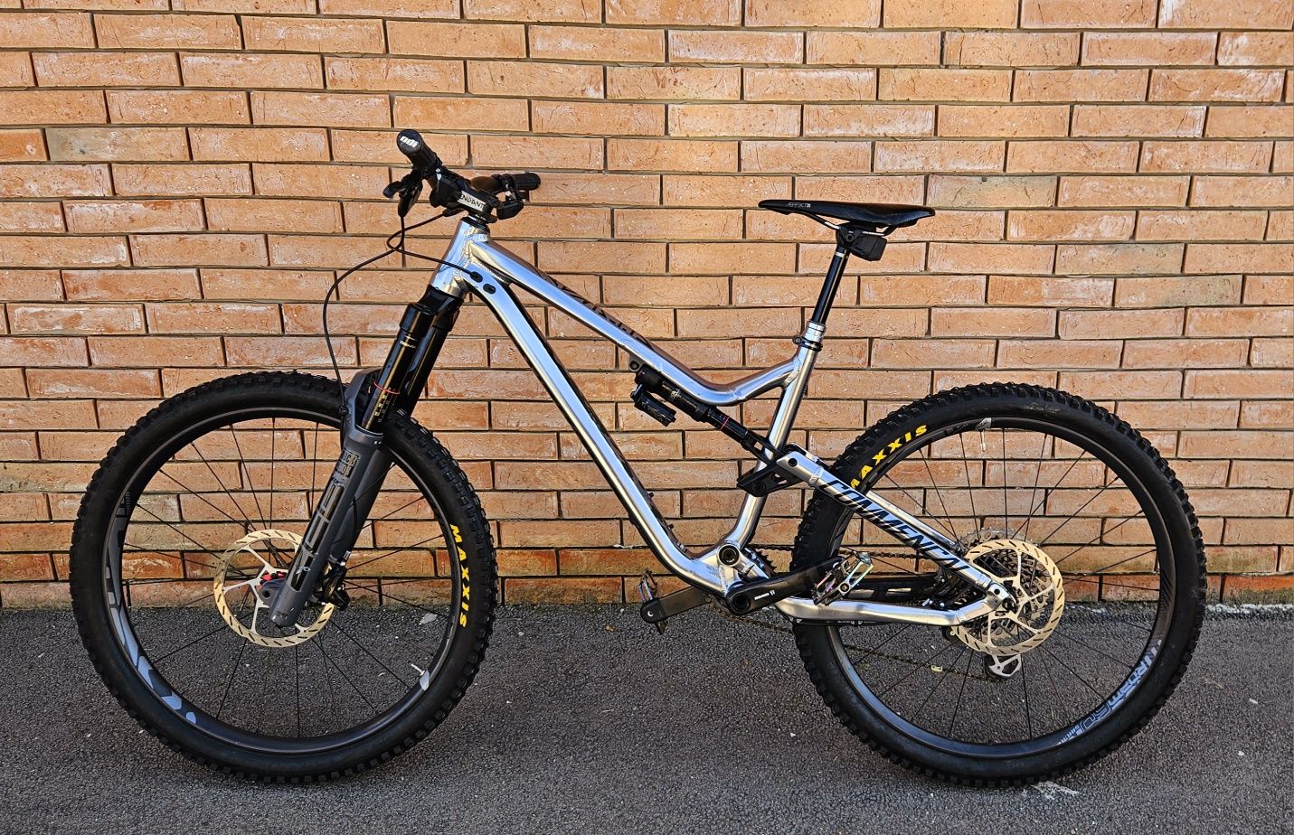Mtb Commencal Full Suspension ZEB Ultimate X01 AXS bicicleta full