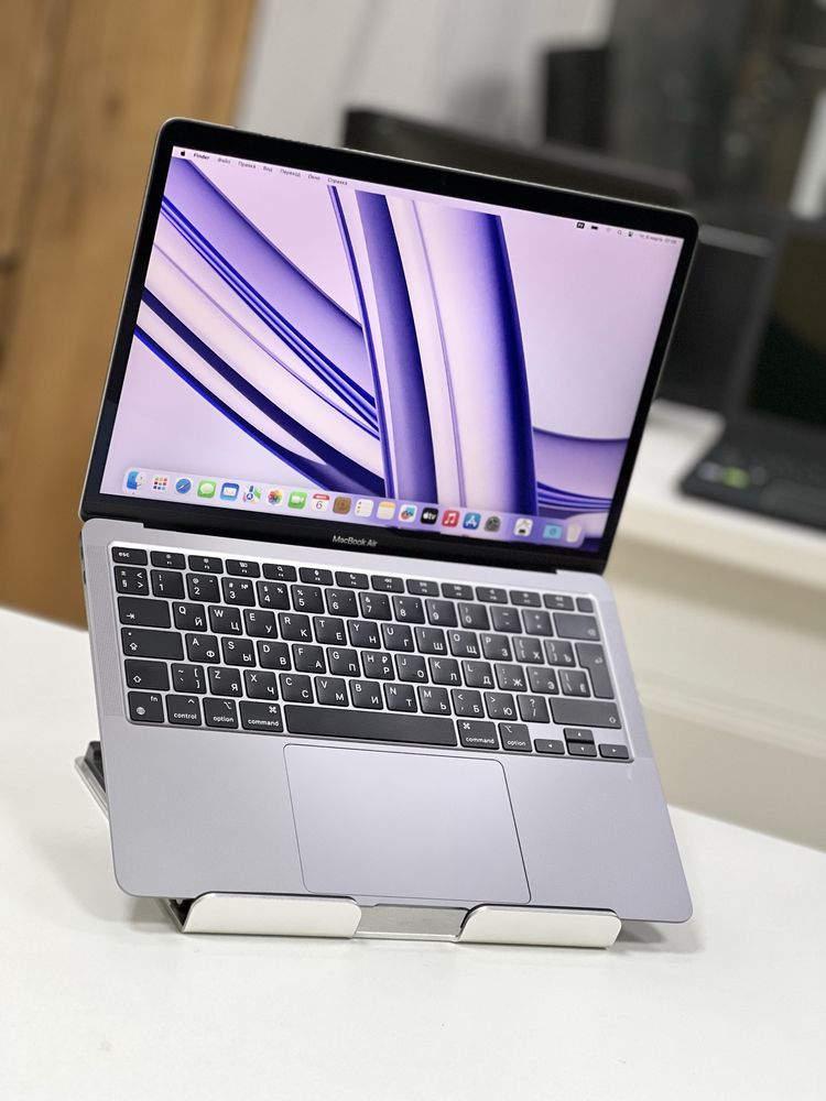 MacBook Air | 8 циклов | M1 | ОЗУ 8Gb | SSD 256Gb
