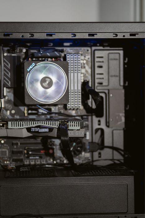 PC/Calculator editare foto video / gaming Ryzen 7 3700x