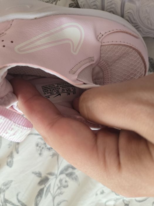 Нике маратонки 19 5