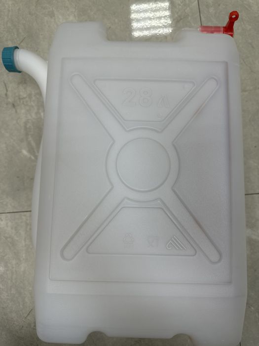 Продаются пластиковые канистры 28 л