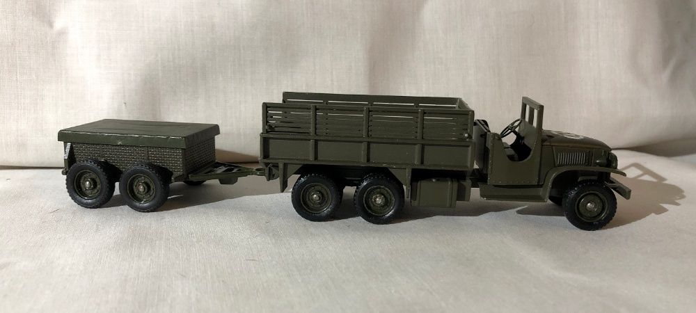 Macheta SOLIDO Camion Militar - GMC 2.5 TON 6x6 + remorca-franta - 70