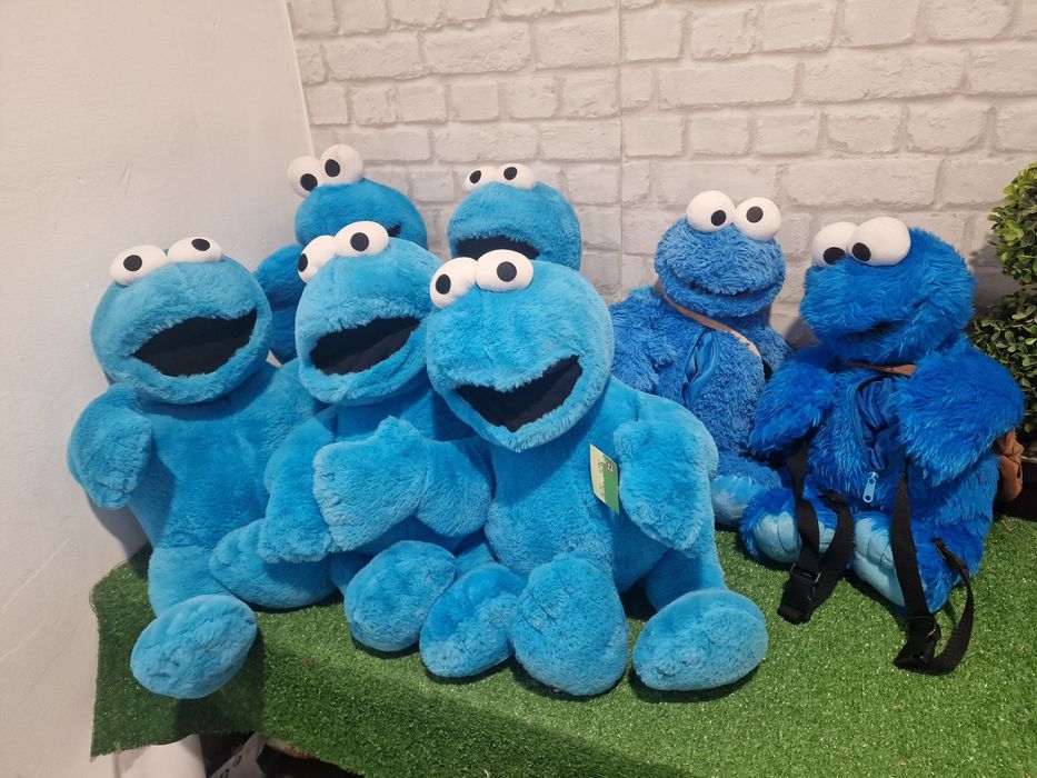 Бисквитеното чудовище и Елмо улица Сезам