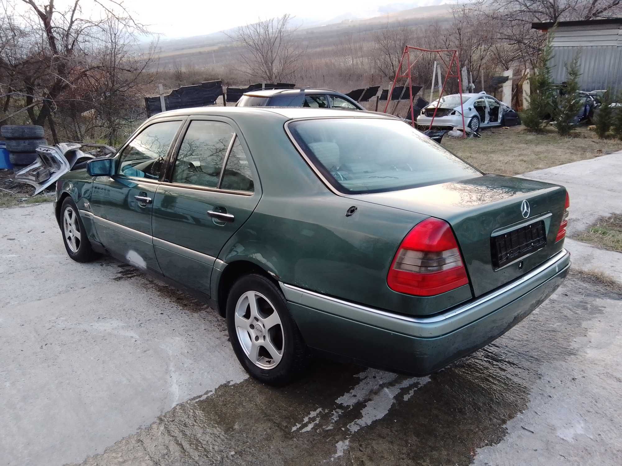 mercedes C 250 w 202 на части