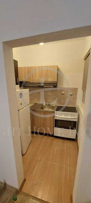 Продава се Едностаен апартамент в Пловдив, Тракия - 36 кв.м за 2250 €/кв.м - Снимка #3